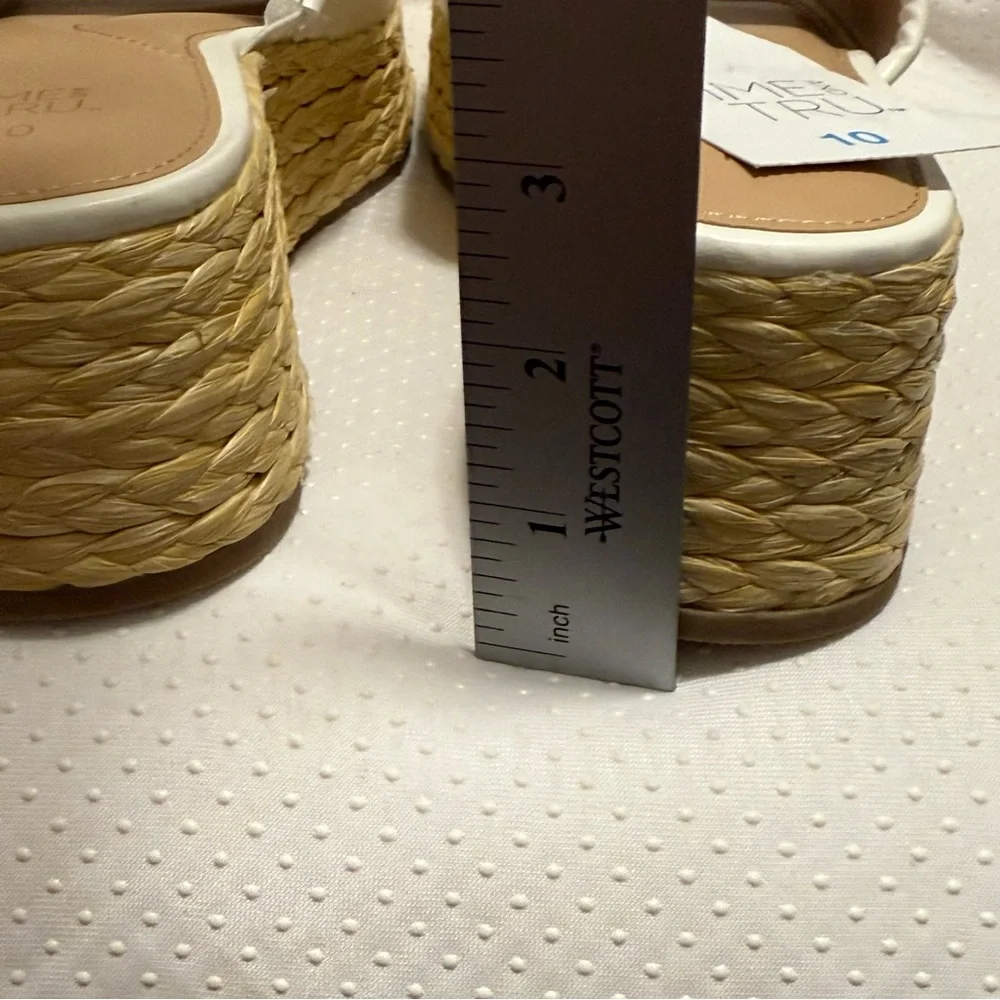 Time and Tru‎ White Tan Platform Slides Women’s Size 10 Slip On New